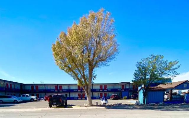 Budget Inn