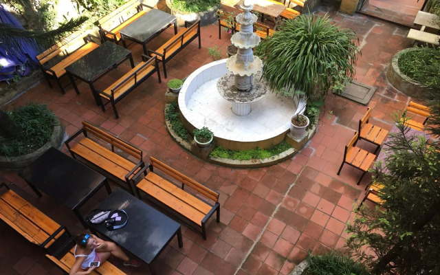 SapaAubergeDangtrung Hotel