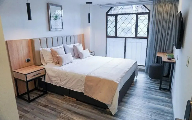 Hotel 86 Suites