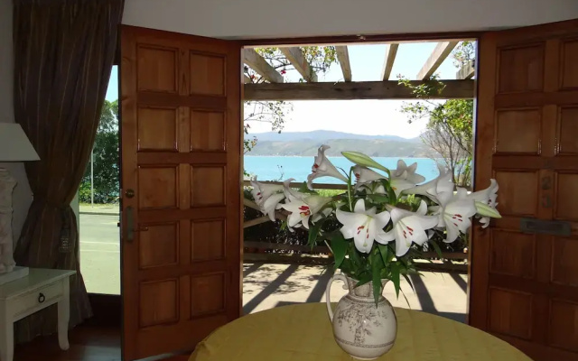 Edgewater Lodge B&B