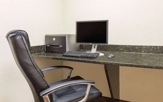 Days Inn by Wyndham Semmes/Mobile