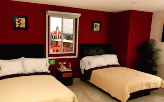Hotel Leones