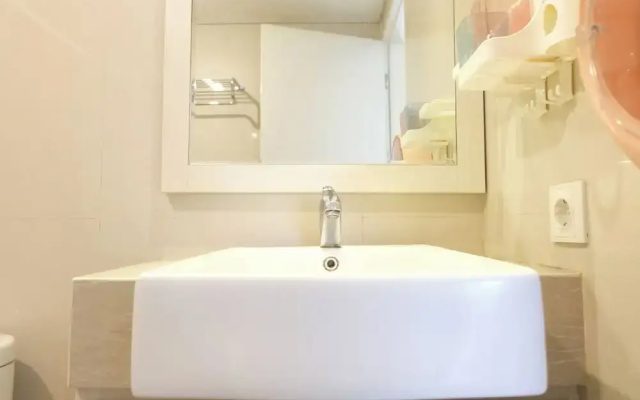 Modern Signature 2Br At Apartment Landmark Residence Bandung