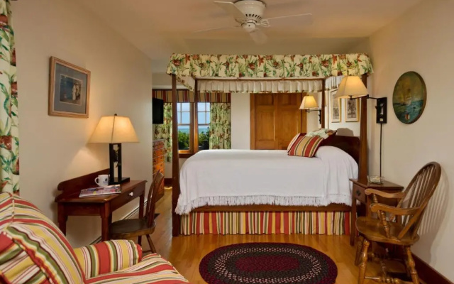 Winstead Beach Resort