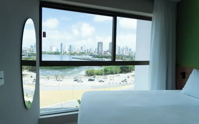Roomo Transamerica Recife Parque do Cais