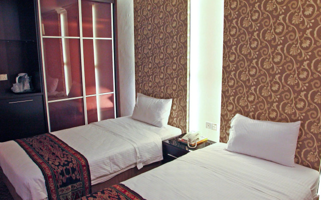 Royal Hotel