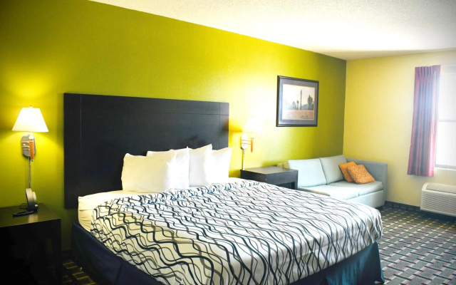 Days Inn by Wyndham Park City Kansas