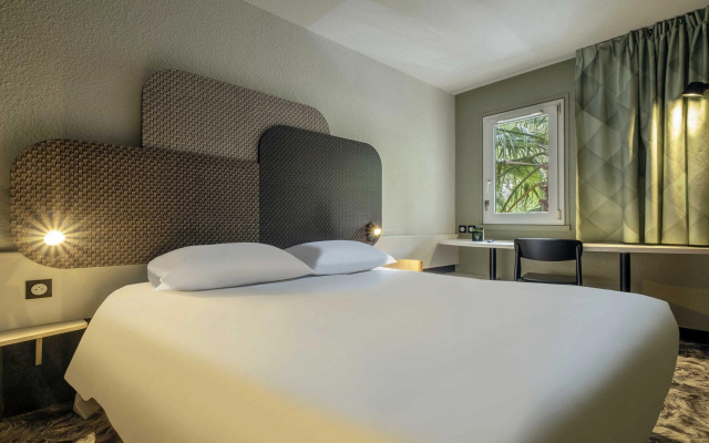 B&B Hotel Niort Sud Venise Verte