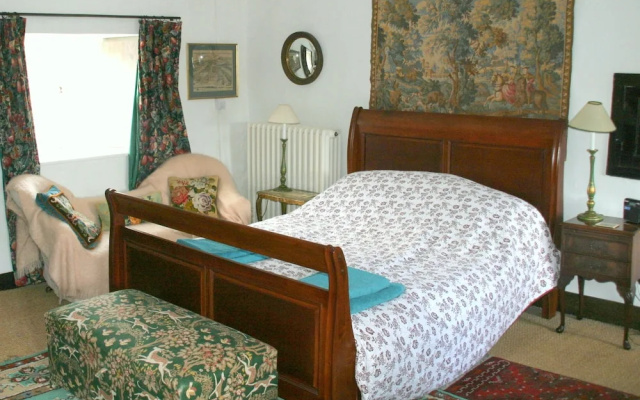 Johnby Hall