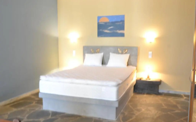 Ionia Studios Hotel
