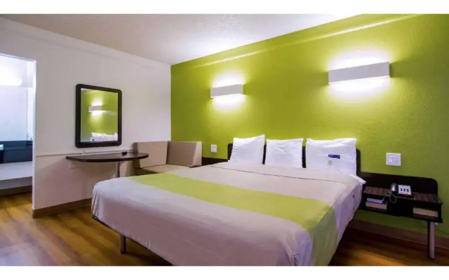 Motel 6 Austin, TX - Midtown