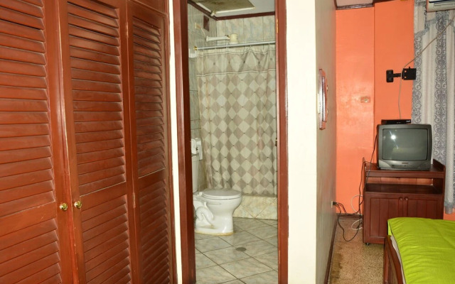Hotel Suites Don Juan