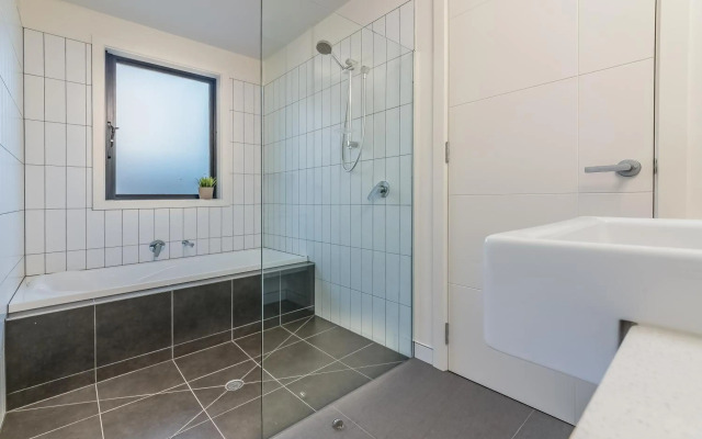 Luxe Townhouse - WiFi included