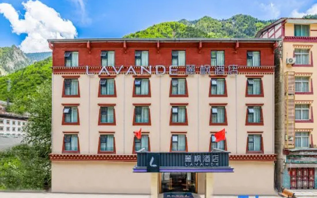 Lavande Hotel (Jiuzhaigou Tourist Center)