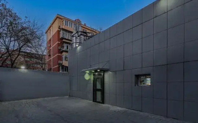 Hi Inn (Beijing Jintai Road Subway Station)