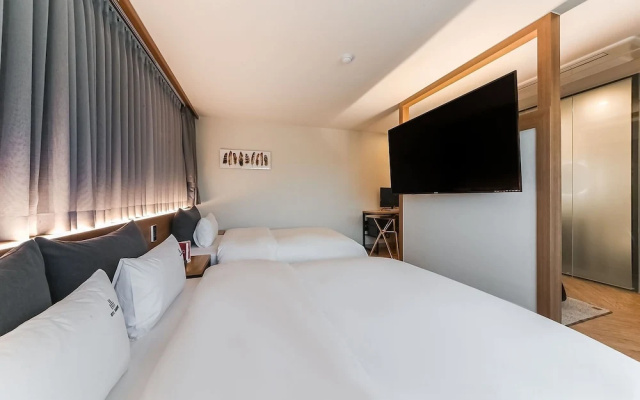 Ulsan Yeongnam Alps Demeure Hotel