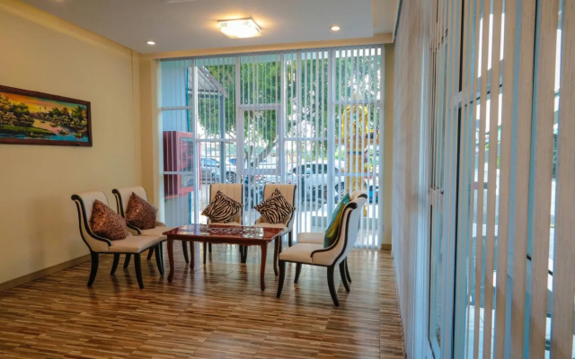 B Brand Hotel