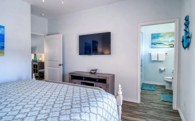 Flip Flops and Pop Tops by Silver Sands Vacation Rentals