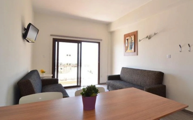 Lucky Hotel Apartments