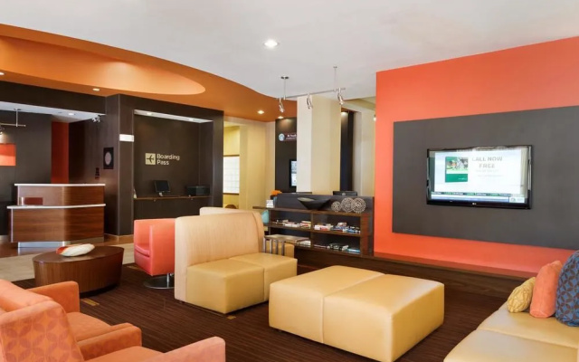 Courtyard Peoria