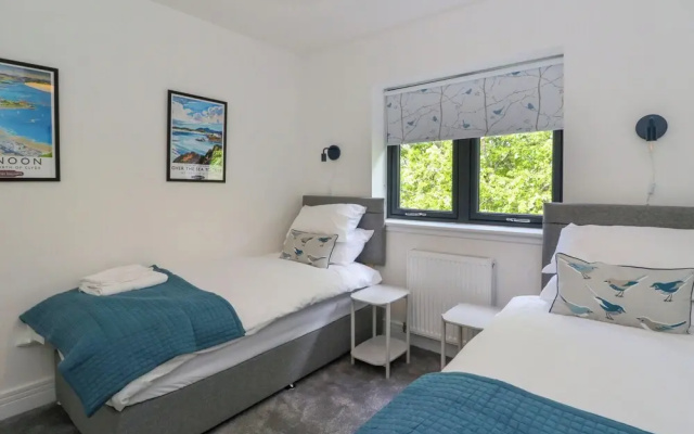 Oakbank Mews