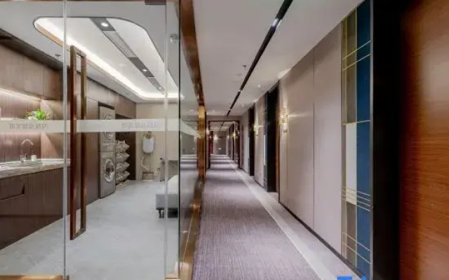 Homeinn Plus Hotel (Nanjing Confucius Temple Sanshanjie Subway Station)