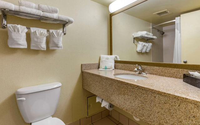 Holiday Inn Fayetteville-I-95 South