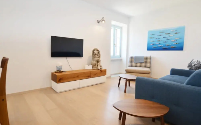 Sunny Rovinj Apartment With Sea View