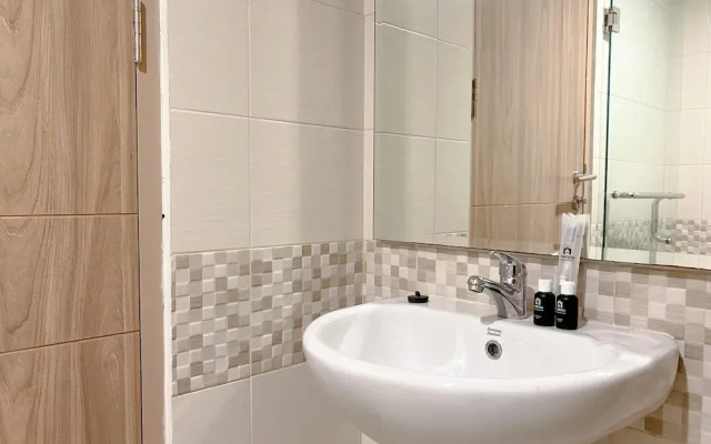 Good Choice And Cozy Studio At Tamansari Iswara Apartment