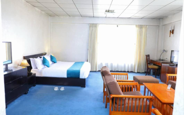 Platinum Hotel