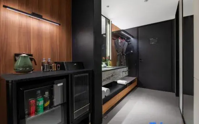 IntercityHotel Hangzhou Xihu Wulin Square