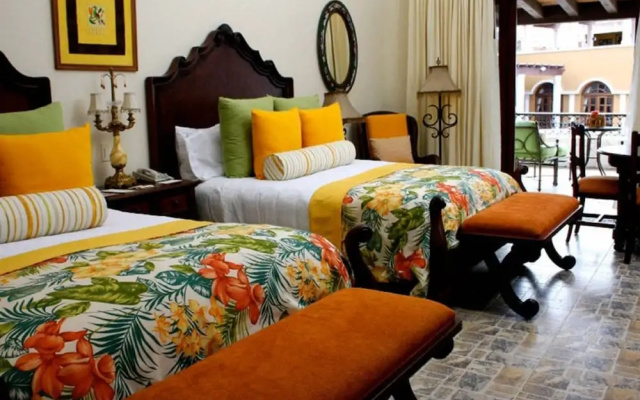 Relaxing Family 2 Bedroom Suite at Cabo San Lucas