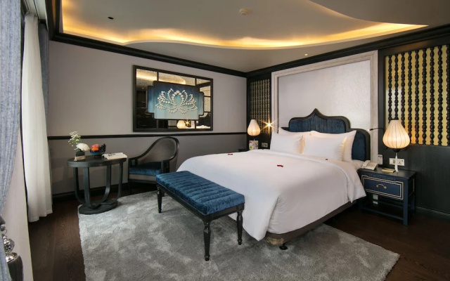 Lapinta Luxury Cruises