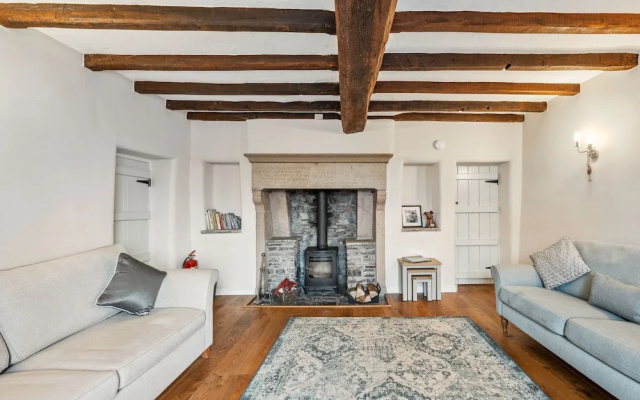 Host Stay Ivy Farm House - Wetton