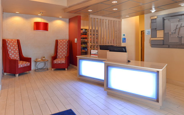 Holiday Inn Express Bernalillo by IHG