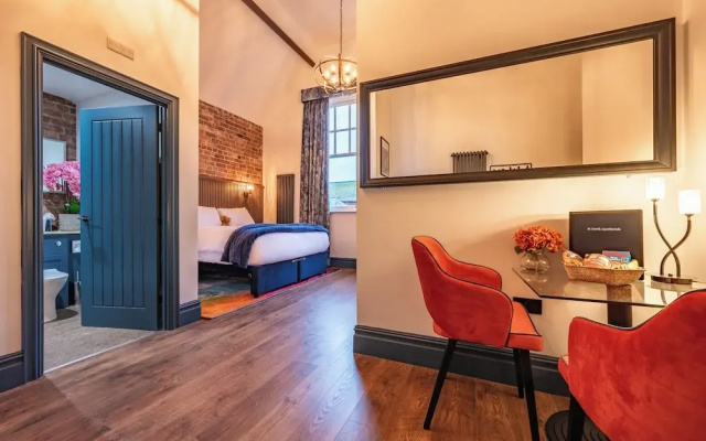 The Old Lyric Hall - St David Aparthotel