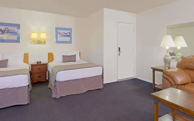 Travelodge by Wyndham Cortez