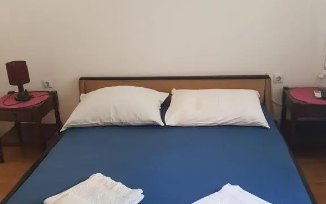 Sobe i apartmani Marović