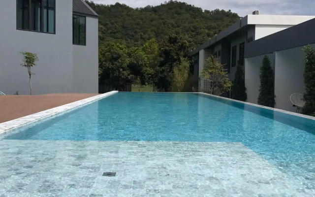 adoor hotel khao yai