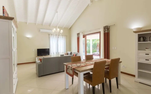 Modern Holiday Home Near Mambo Beach in Willemstad