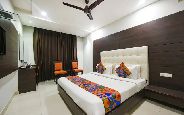 OYO Rooms Railway Station Exit Gate