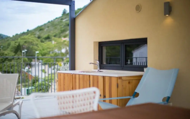Bella Vista Suites