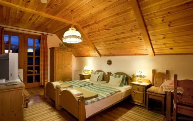 Hanga Guesthouse