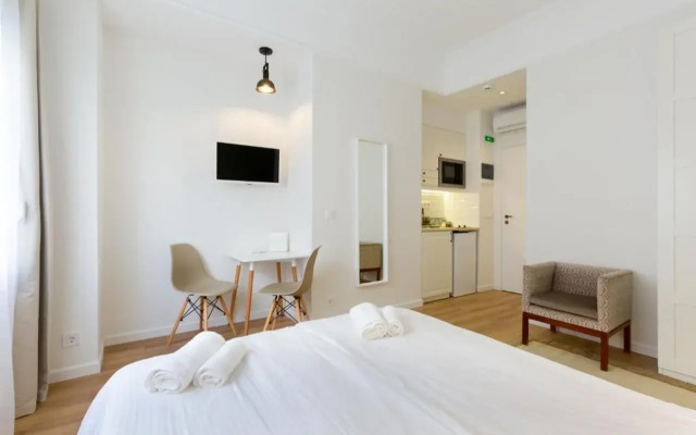 Dinostratus House – Boutique Studios near Acropolis and Metro