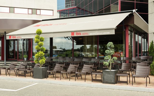 Hotel ibis Schiphol Amsterdam Airport in Badhoevedorp, Netherlands from 120$, photos, reviews - zenhotels.com hotel front