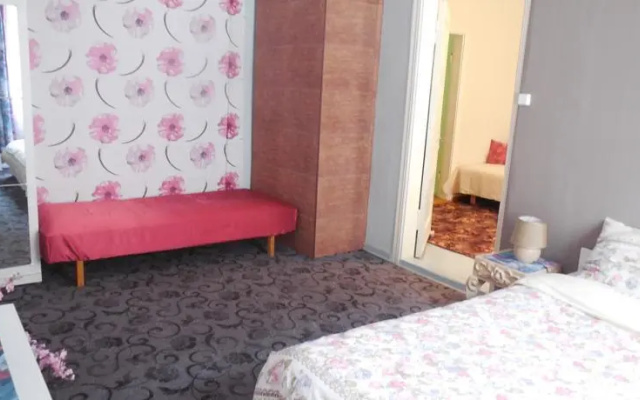 Posti Guest Apartment
