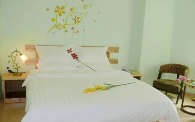 Sanya Relax Concise Hotel