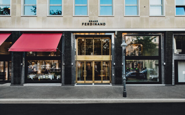 Отель Grand Ferdinand Вена вид на фасад