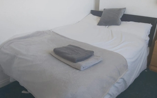 OYO Tudor Lodge - Redcar Beach