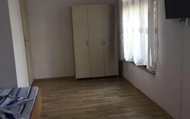 Vila 5